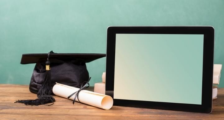 The Role of Digital Certification in Accreditation 4 The Role of Digital Certificates in the Education Sector