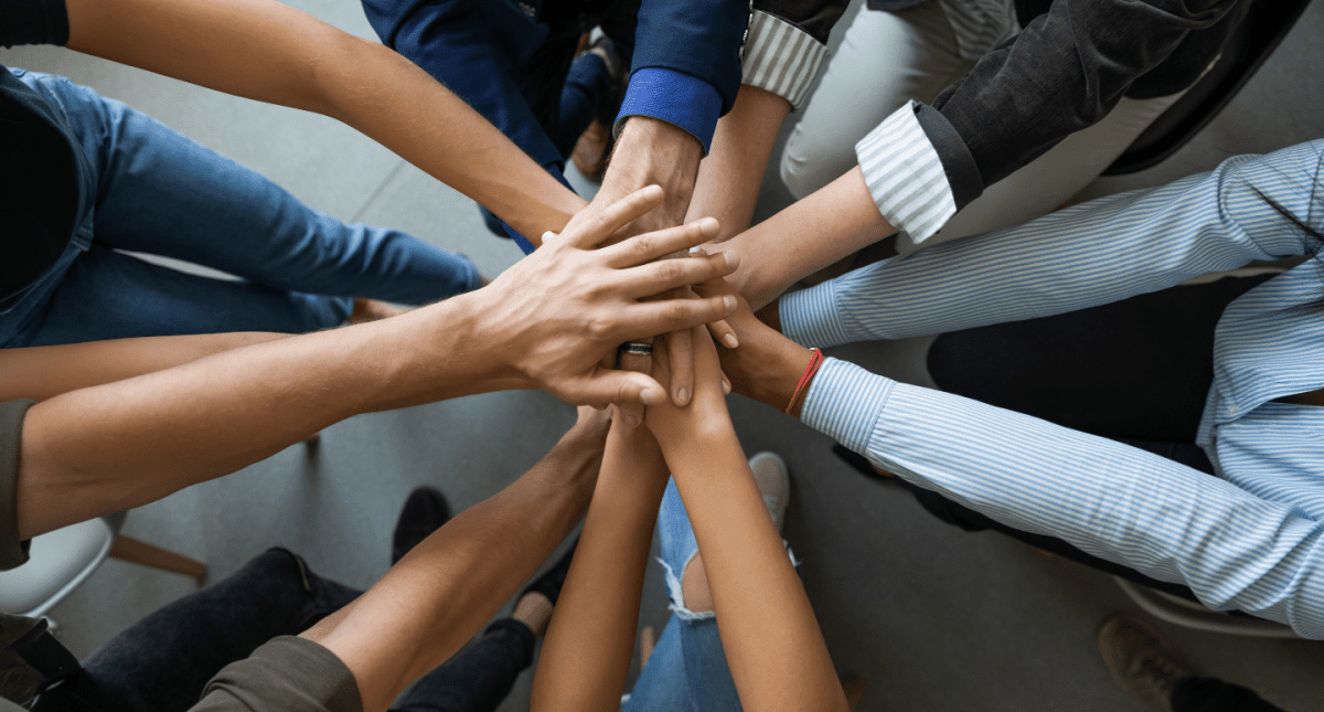 How to Respond to a Recruiter on LinkedIn: A Comprehensive Guide 12 Leveraging LinkedIn Features for Engagement