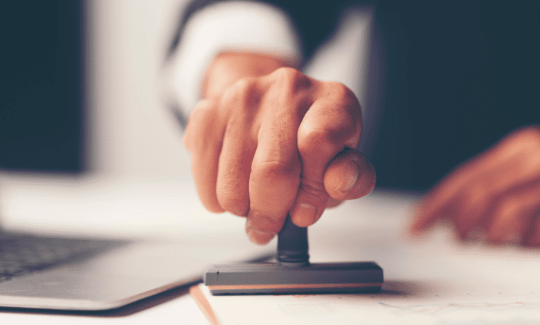 How Is The Use Of Digital Certificates In Online Training Different From The Use Of Traditional Certificates?