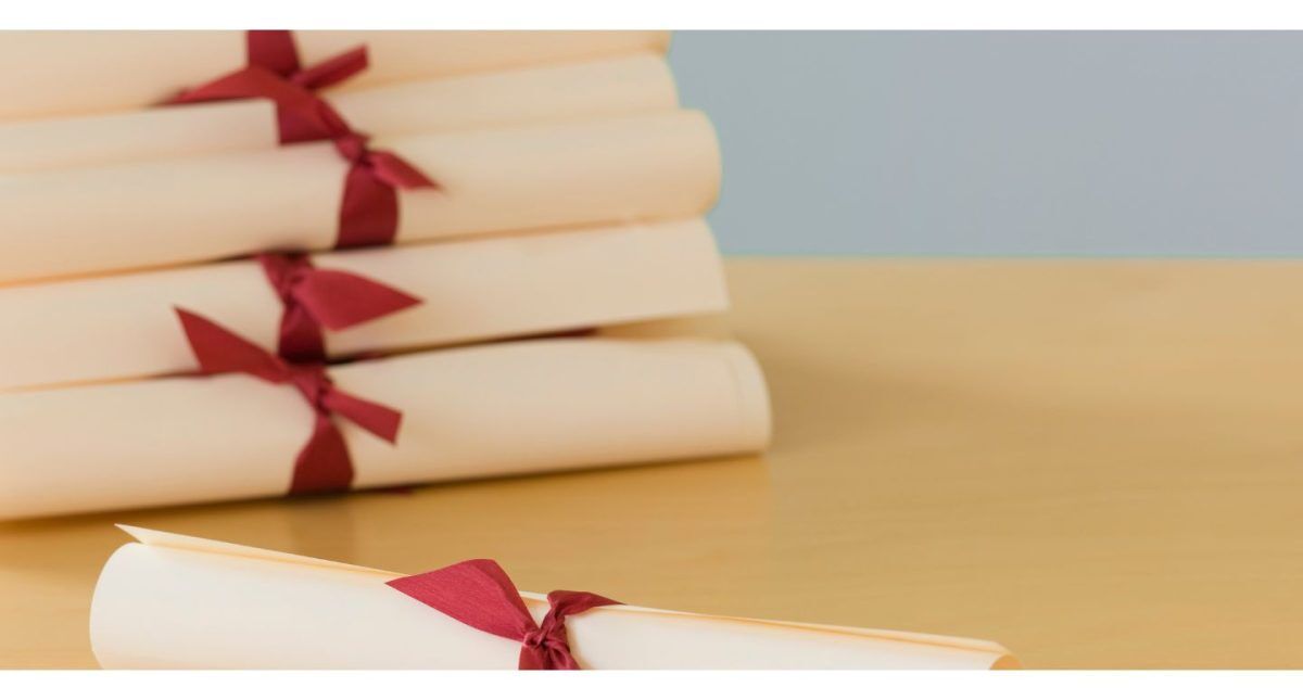 What Are Stackable Credentials? 2 What are Stackable Credentials and How are They Beneficial