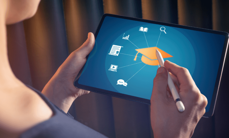 Why Online Learning is Popular?