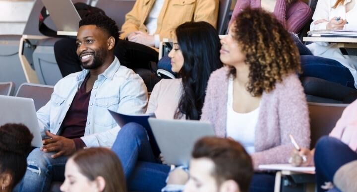 Benefits and Drawbacks of Online Badges in Higher Education