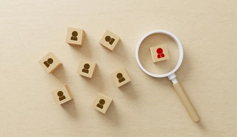 How to Use Online Credentials to Attract Retain Top Talent