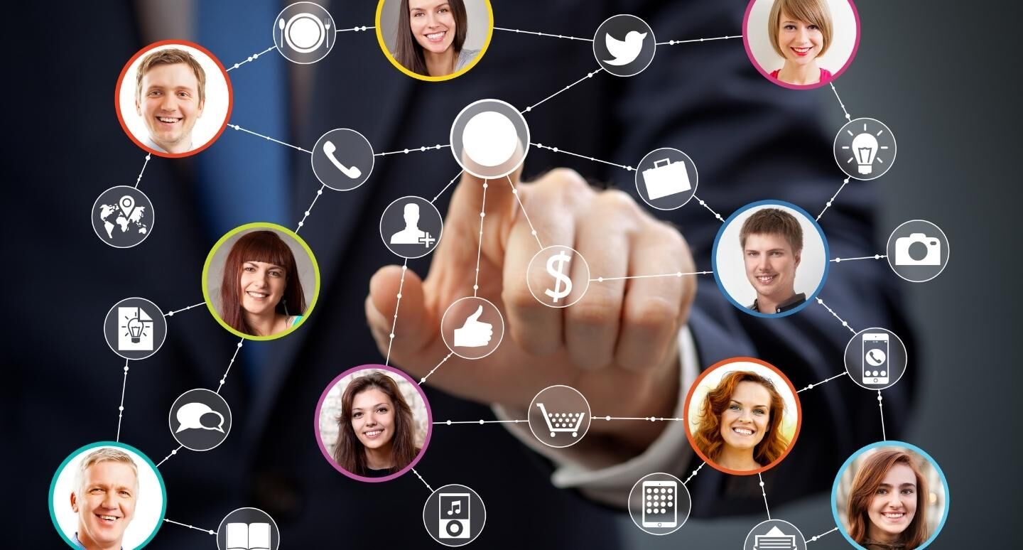 4 Essential Career Advancement Tips 4 professional networking