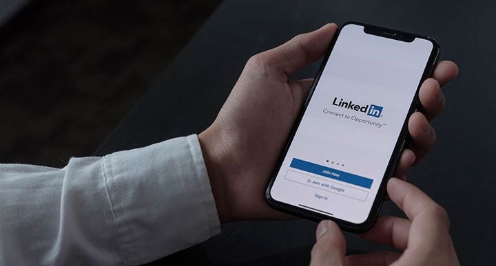 What Is Credential Sharing and Why It Is Important? 3 Credential sharing on LinkedIn