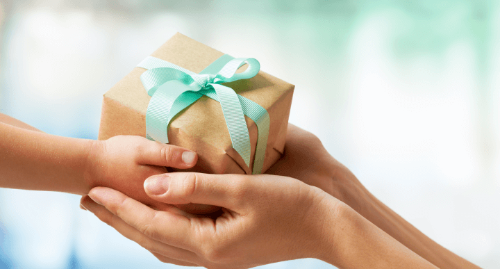 Employee recognition gift ideas: 10 picks that work 2 Company Gifts