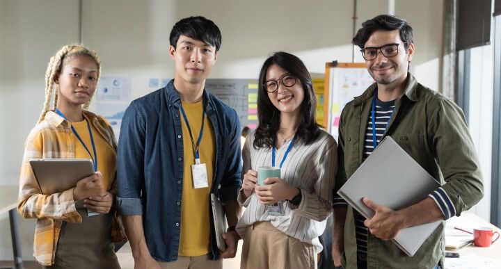 What Are Micro-Credentials? 8 Microcredentials in Education