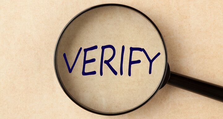 Exploring Verifiable Digital Badges 2 Introduction Verify