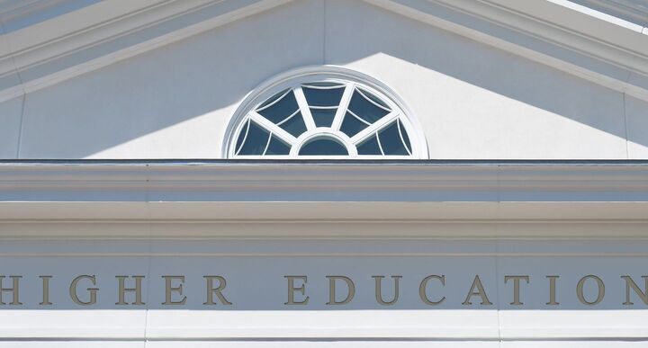 Exploring Verifiable Digital Badges 6 Verifiable Digital Badges in Higher Education