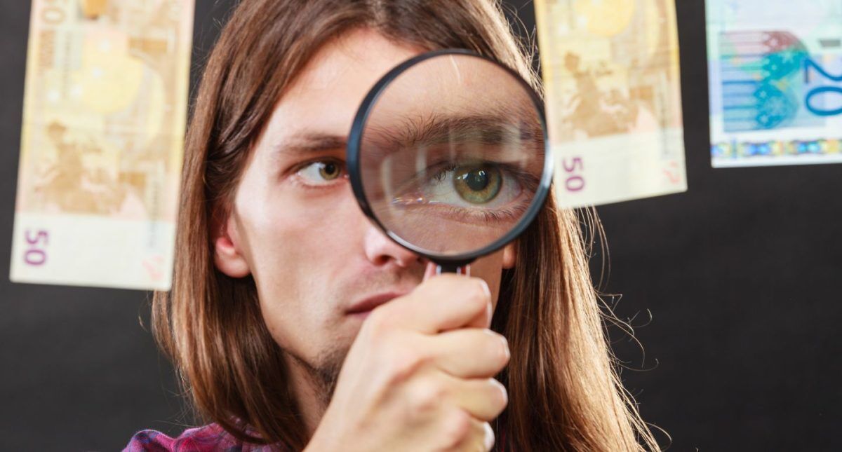 Fake college transcript: 6 checks to spot one fast 3 Verifiable Online Badge Section Image
