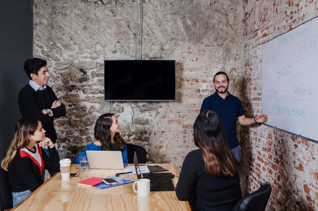 How to Organize a Workshop in 2025: A Step-by-Step Guide 3 workshop organize 1