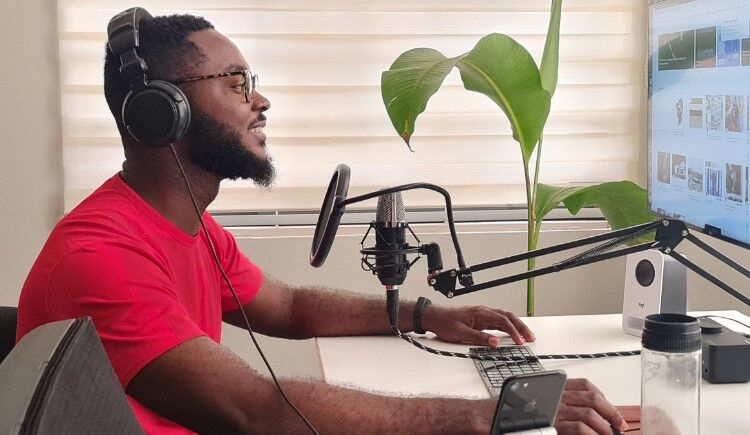 Podcasts to Listen to Improve Your Coaching Skills 3 Best coaching podcasts
