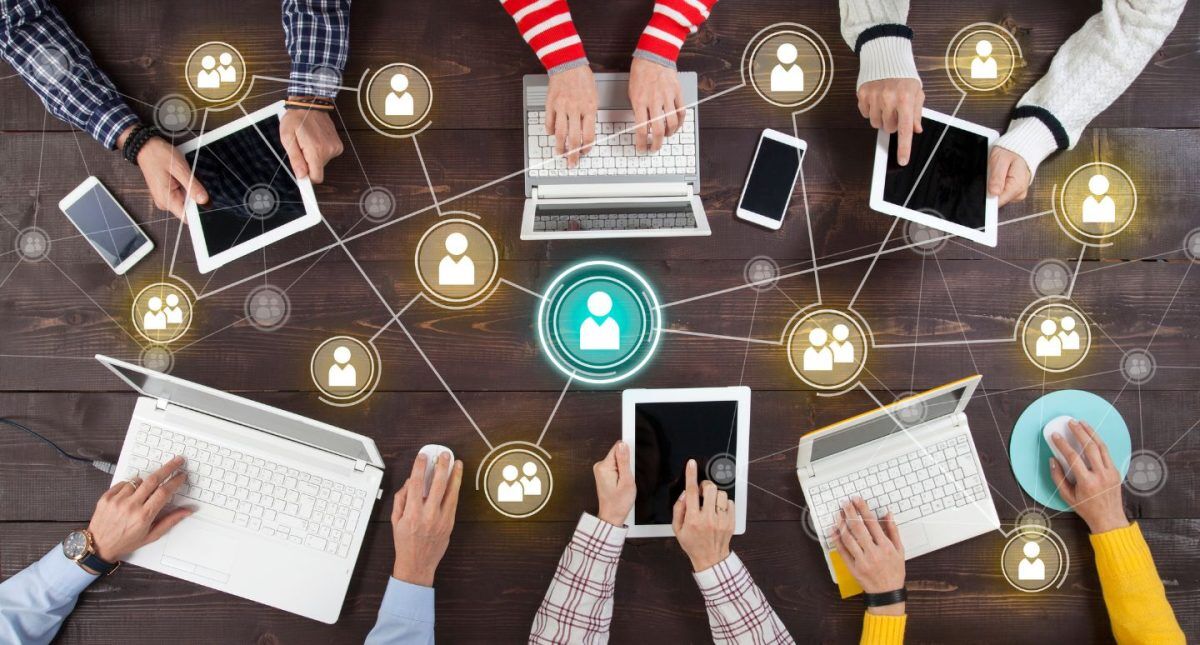 How to Use Digital Badges for Skill Recognition 9 Using Digital Badges for Recognition of Skills and Achievements Share